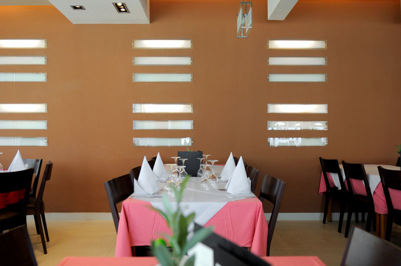 Maistra Select Riva Apartments เวอร์ซาร์ ภายนอก รูปภาพ